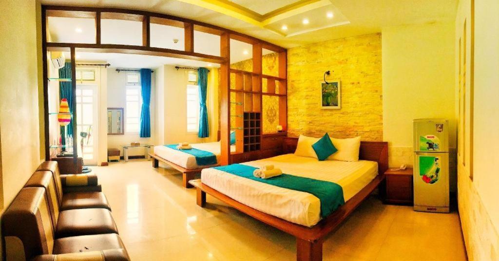Whale Ocean View Hotel Дананг Экстерьер фото