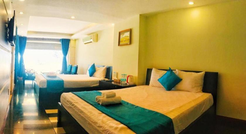 Whale Ocean View Hotel Дананг Экстерьер фото