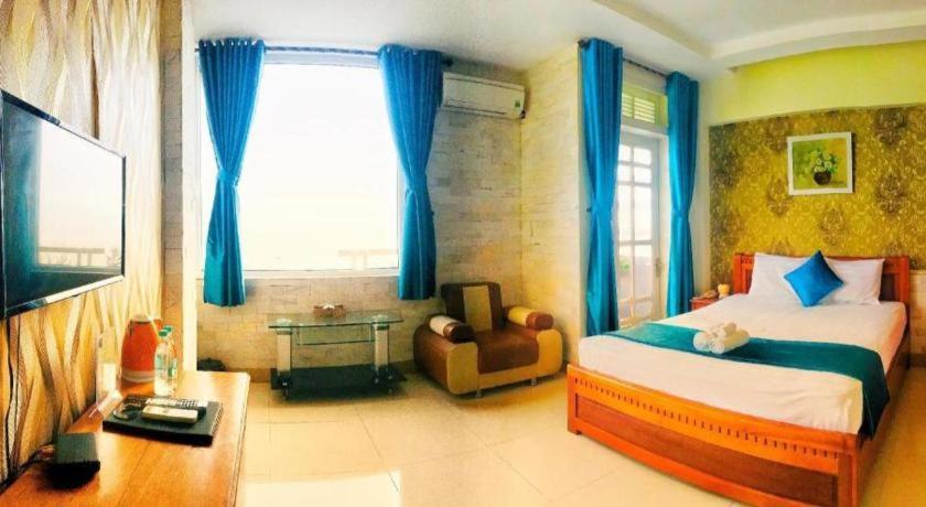 Whale Ocean View Hotel Дананг Экстерьер фото